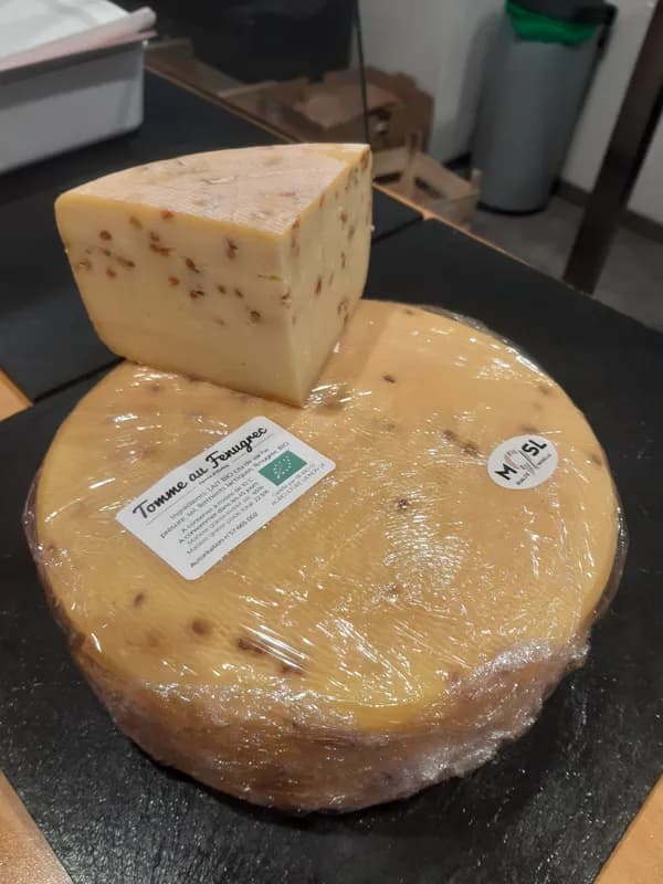 Tomme BIO de vache au fenugrec à la coupe